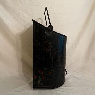 Antique Black Tole Coal Scuttle (LR-KA)