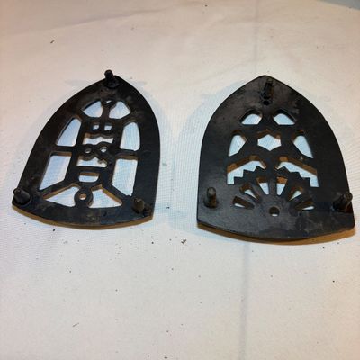 Cast Iron Cauldrons, Irons and Trivets (G-BC)