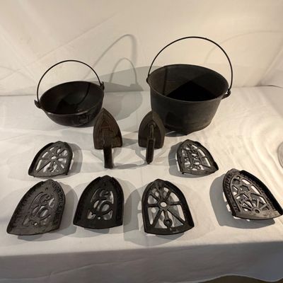 Cast Iron Cauldrons, Irons and Trivets (G-BC)