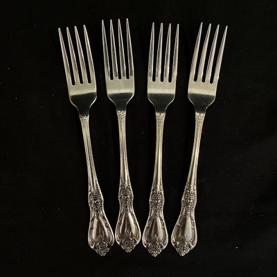Oneida Bourbon & Kennet Square Stainless Flatware (K-KA)