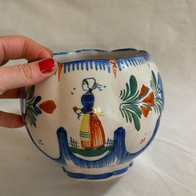 Henriot Quimper Traditional French Pottery (D-SF)