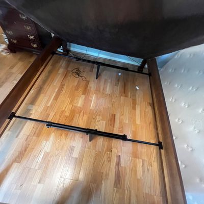 Four Post Queen Bed & Bench (BR1-KA)