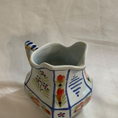 Henriot Quimper Traditional French Pottery (D-SF)
