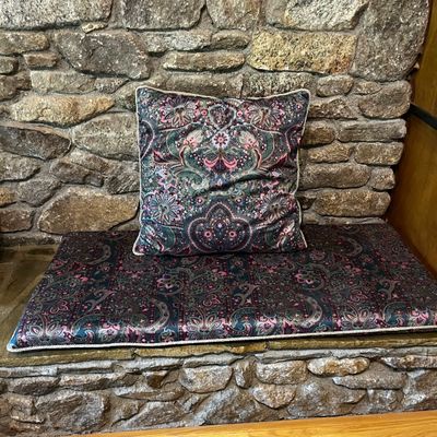 Indian Gadda Style Floor Cushion w/Pillows (D-KA)