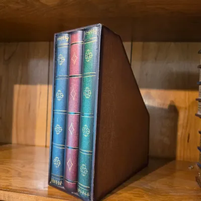 Assortment of Faux Books & Storage Boxes (D-JS)