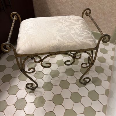 Iron Vanity Bench (BR2-BC)