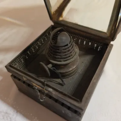 Vintage Candle Molds, Holders & More (G-JS)