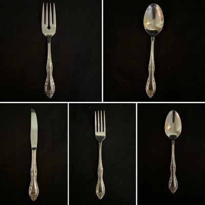 Oneida Bourbon & Kennet Square Stainless Flatware (K-KA)