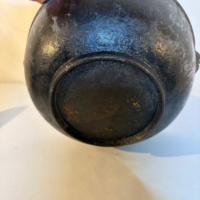 Cast Iron Cauldrons, Irons and Trivets (G-BC)