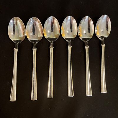 Mikasa Verona Stainless Flatware (K-KA)