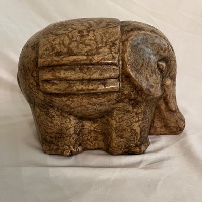 Menagerie of Elephants (D-KA)