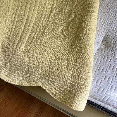 Bloomingdale’s, Williamsburg and More Queen Bedding (GB-BC)