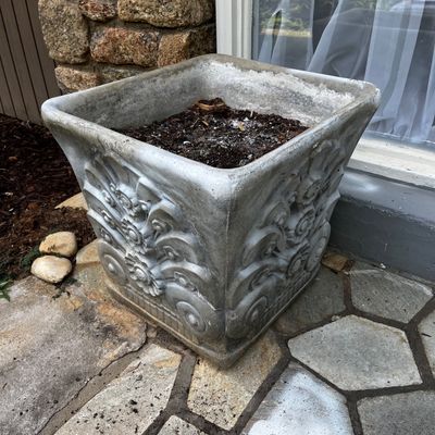 Pair of Square Concrete Planters (FY-KA)