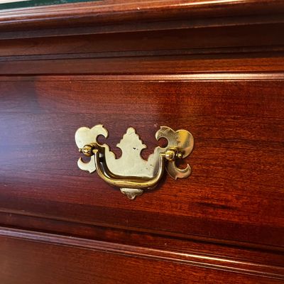 Kincaid Queen Anne Style Dresser (BR1-KA)
