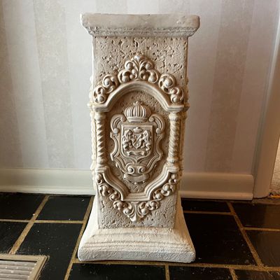 Plaster Column Pedestals (E-KA)