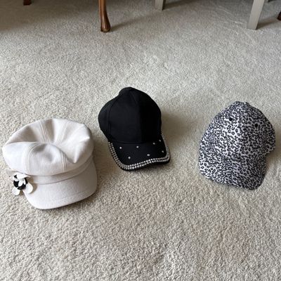 Ladies Accessories Incl. Gap, Echo, & More (BMM-SF)