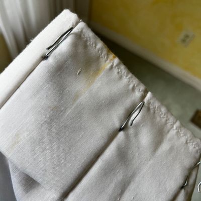 Sheer Track System Curtains w/Hooks (LR-KA)