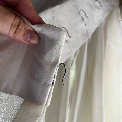 Sheer Track System Curtains w/Hooks (LR-KA)