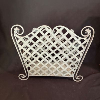 Rustic Garden-Style Decor (D-SF)