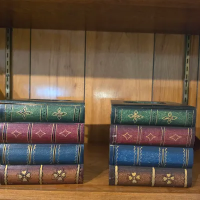 Assortment of Faux Books & Storage Boxes (D-JS)