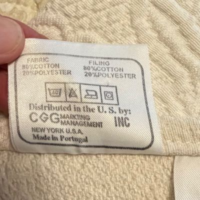 Matelassé and Quilted Bedding (BR2-BC)