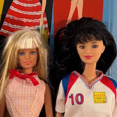 Vintage Barbies and More (G-BC)