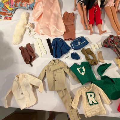 Vintage Barbies and More (G-BC)