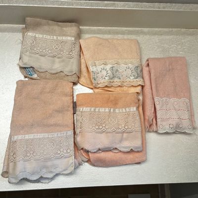 Whimsical Bath Towels, Shower Curtains Plus (GB-KA)