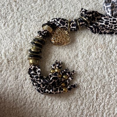 Ladies Accessories Incl. Gap, Echo, & More (BMM-SF)