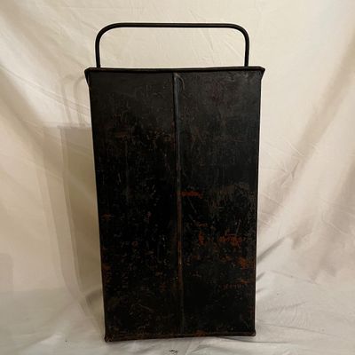 Antique Black Tole Coal Scuttle (LR-KA)