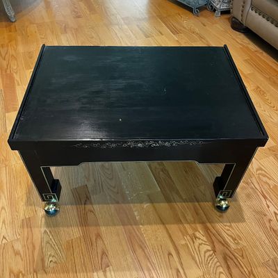 Decorated Black Rolling Table (D-JS)