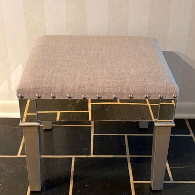 Mirrored Vanity Stool (MBB-SF)
