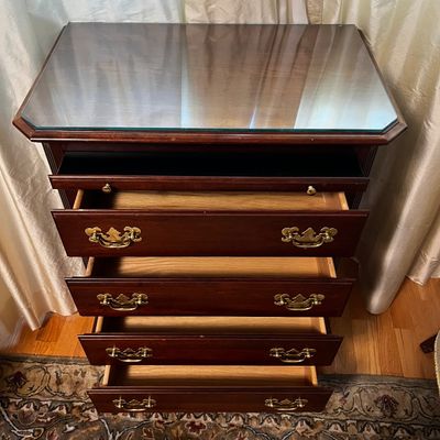 Kincaid Queen Anne Style Nightstands (BR1-KA)