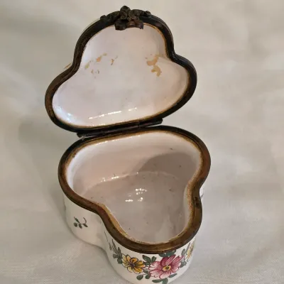 Four Hand-Painted Porcelain Trinket Boxes by Herend & More (LR-JS)