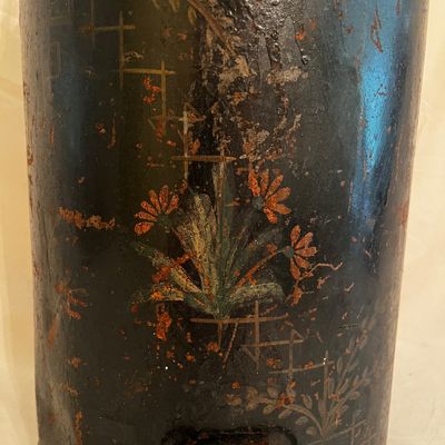 Antique Black Tole Coal Scuttle (LR-KA)