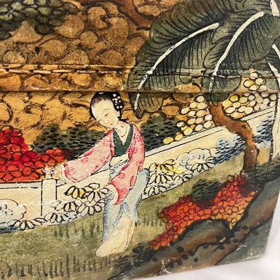 Hand Painted Asian Trunk & Parasol (K-KA)