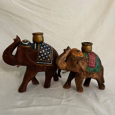 Menagerie of Elephants (D-KA)