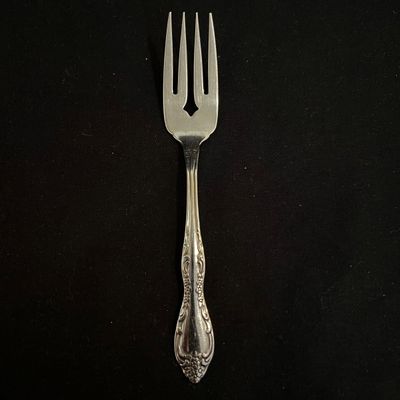 Oneida Bourbon & Kennet Square Stainless Flatware (K-KA)