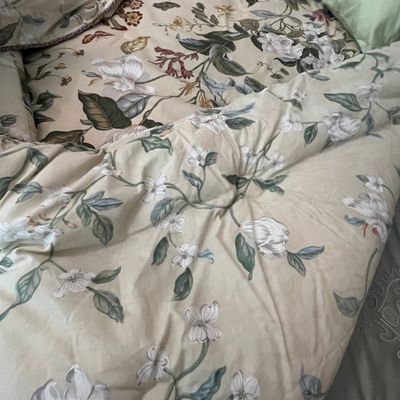 Bloomingdale’s, Williamsburg and More Queen Bedding (GB-BC)