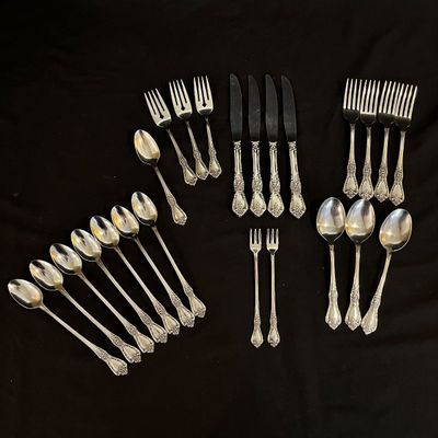 Oneida Bourbon & Kennet Square Stainless Flatware (K-KA)