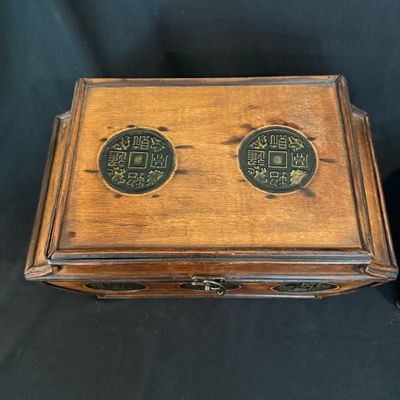 Five Unique Decorative Boxes and Pedestal Urn (D-SS)