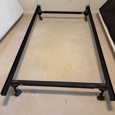 Twin Arched Metal Bed (BR2-BC)