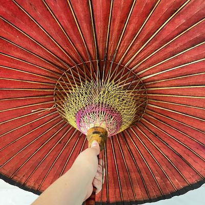 Hand Painted Asian Trunk & Parasol (K-KA)