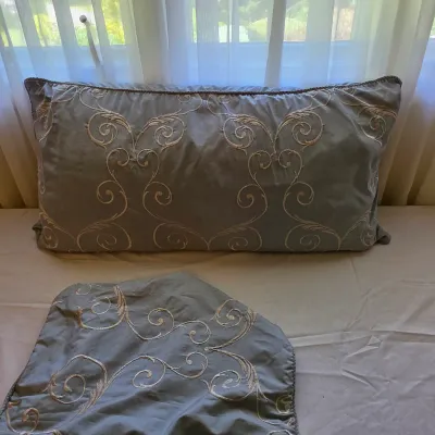 Assortment of Eight Decorative Pillows (BR2-JS)