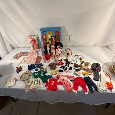 Vintage Barbies and More (G-BC)