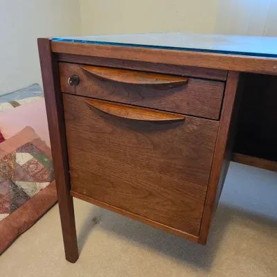 Vintage MCM Wood Desk (BR2-JS)