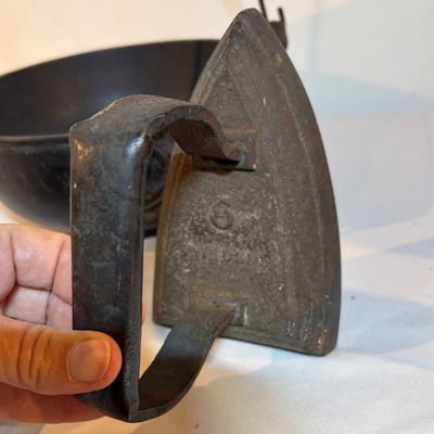 Cast Iron Cauldrons, Irons and Trivets (G-BC)