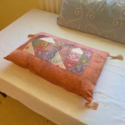 Assortment of Eight Decorative Pillows (BR2-JS)