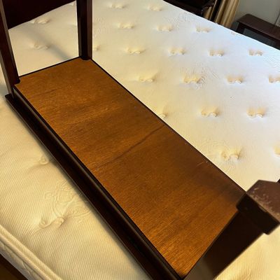 Four Post Queen Bed & Bench (BR1-KA)