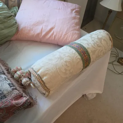 Assortment of Eight Decorative Pillows (BR2-JS)